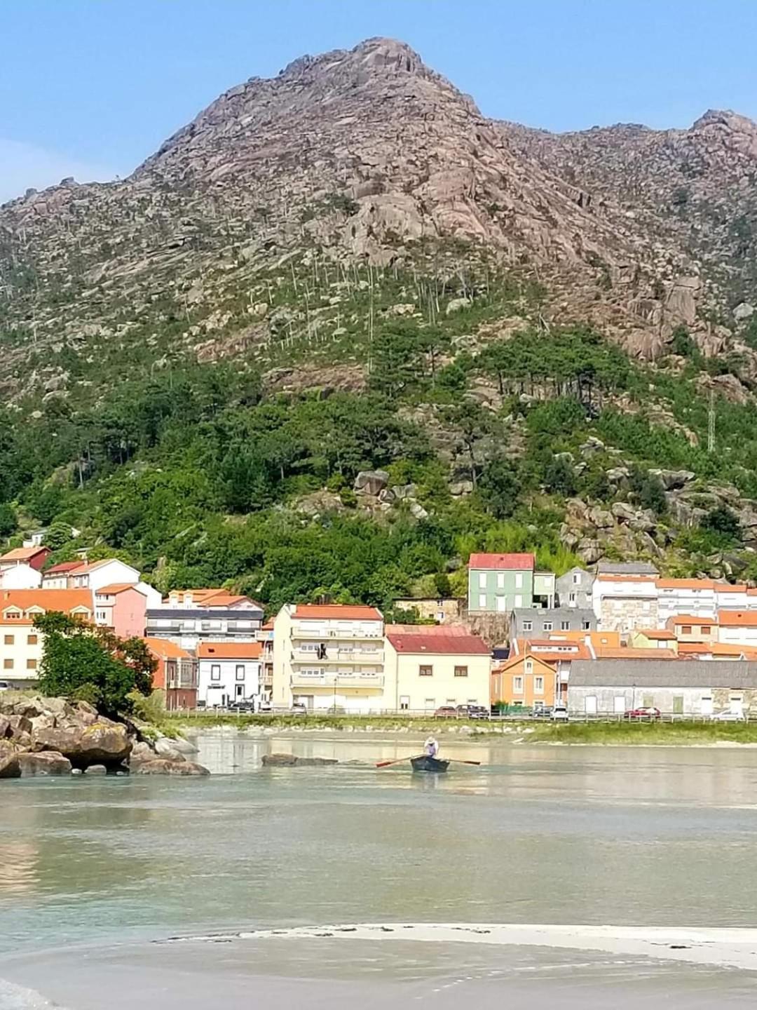 Fogar no mar O Pindo Exterior foto